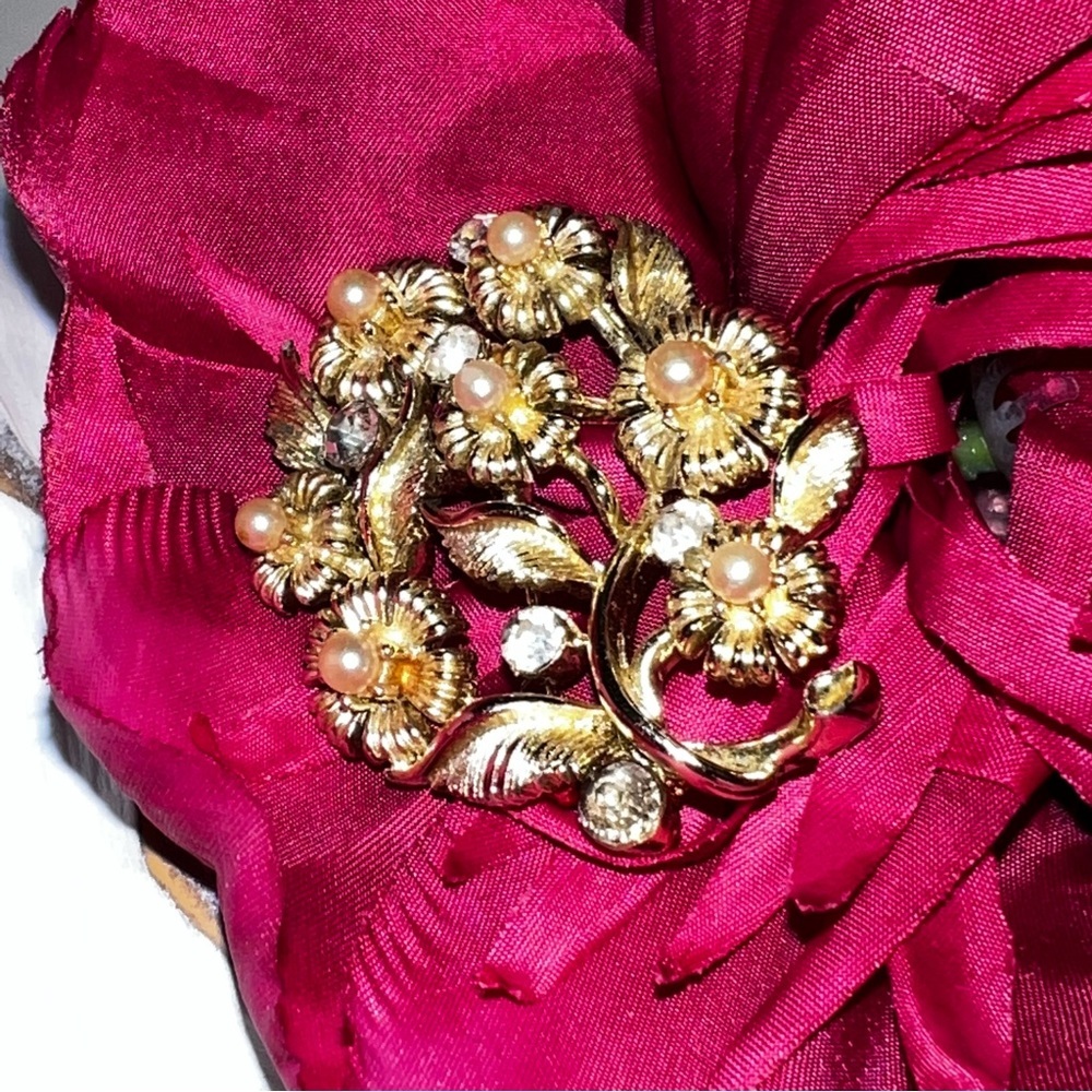 Vintage LISTER Gold & Pearl Brooch - Picture 6 of 9